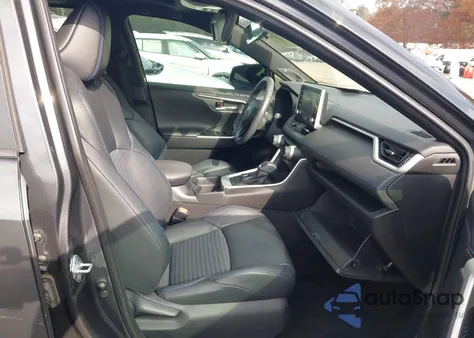 2020 Toyota Rav4 Hybrid Xse z USA, uszkodzony, nr VIN 2T3EWRFV7LW067545